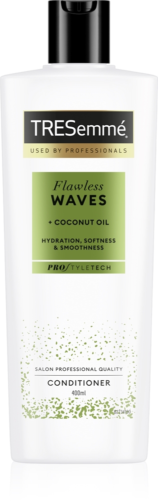 TRESemmé Flawless Waves kosteuttava hoitoaine aaltoileville ja kiharille hiuksille 400 ml